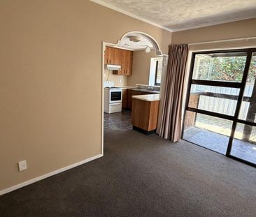 Little brick beauty on North Street! - Photo 2