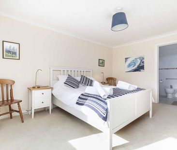 4 bedroom detached house to rent - Photo 2