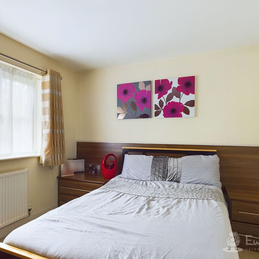 4 Bedroom - Photo 1