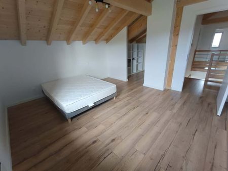 Location Maison 5 pièces 139m² GROISY 74570 - Photo 4