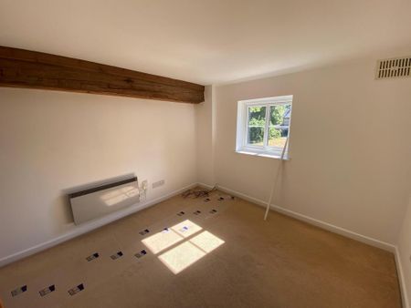 3 bedroom detached house to rent - Photo 2