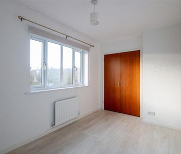 3 bedroom end of terrace house to rent - Photo 1