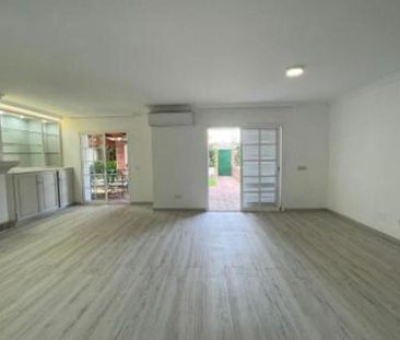 Alquiler de casa o chalet independiente en Bulevar Príncipe Alfonso... - Photo 4
