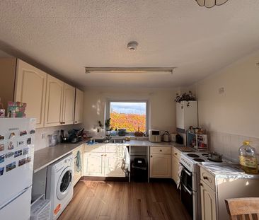 Room in a Shared Flat, Ascot Court, G12 - Photo 5