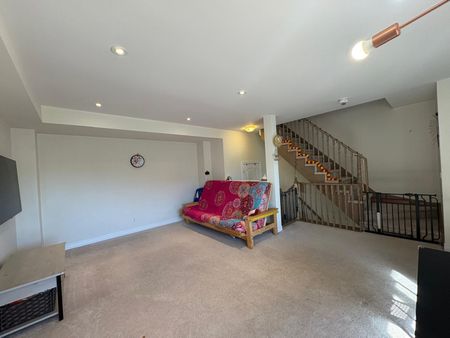 For Lease - 80 Nearco Crescent, Oshawa, Ontario - Photo 5