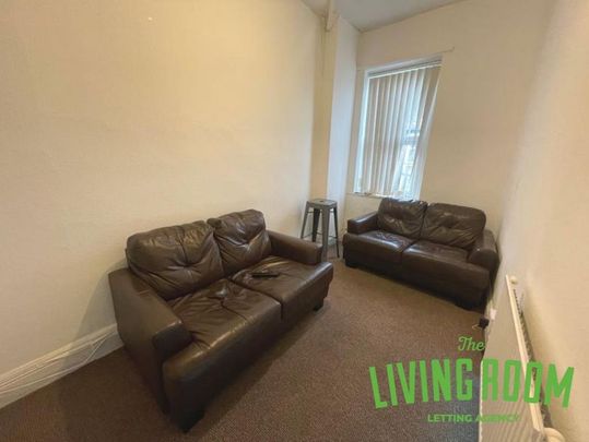 4 bedroom house to rent - Photo 1