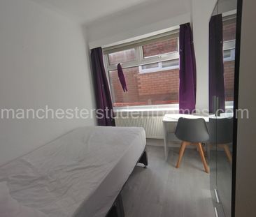 Foxholes Road, Hyde, SK14 5AP - Photo 5