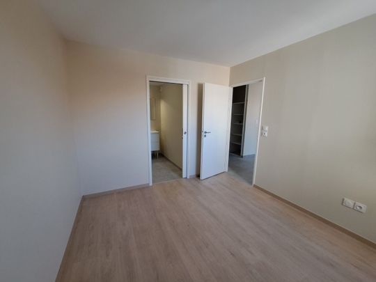 Appartement À Louer 2 Pièces , 42 M² - Photo 1