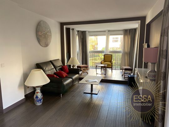 Appartement de 101.74 m2 - LE CHESNAY ROCQUENCOURT, - Photo 1