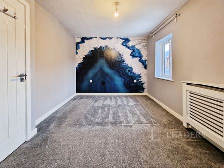 3 bedroom house to rent Stranding Street, Eastleigh, SO50 - Photo 3