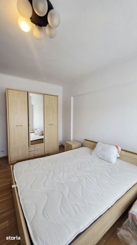 Inchiriere 3 camere cu centrala proprie Bulevardul Unirii - Fantani - Fotografie 4
