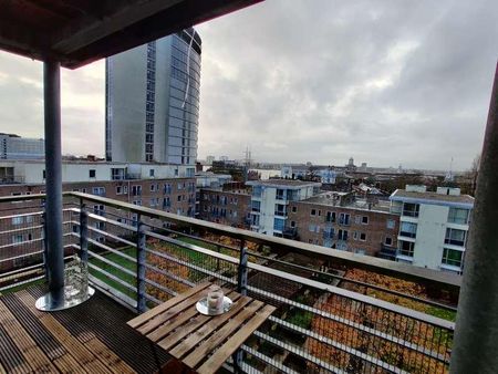 Mermaid House, Admiralty Quarter, PO1 - Photo 3