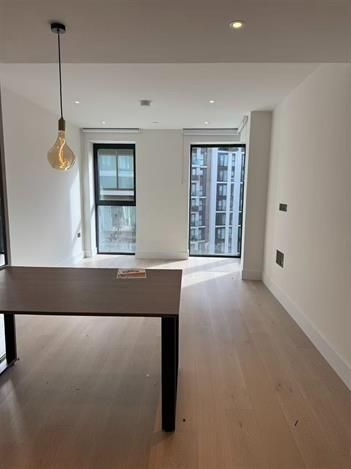 Westmont Apartments, Fountain Park Way, London - Photo 2