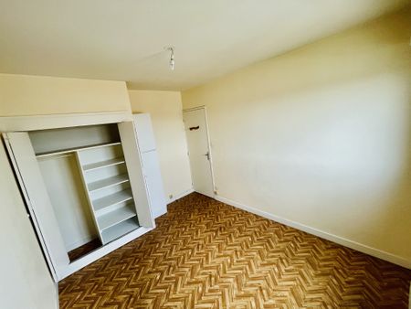 Location Appartement 2 pièces 34m² CHATELLERAULT 86100 - Photo 2