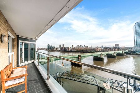 A stunning, 3 bedroom apartment in the popular Imperial Wharf development with sweeping views of the river Thames. - Photo 3