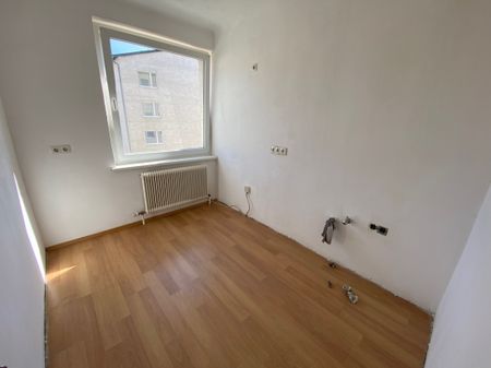 Bruck Bergstraße. Großzügige Wohnung mit 2 Schlafzimmer und Loggia - Photo 3