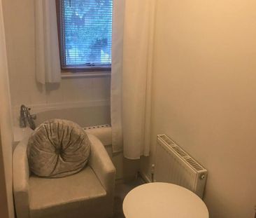 Studio to rent - Photo 6