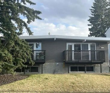 Spacious 2 bedroom upper unit duplex for rent | 237 31 Avenue North... - Photo 1
