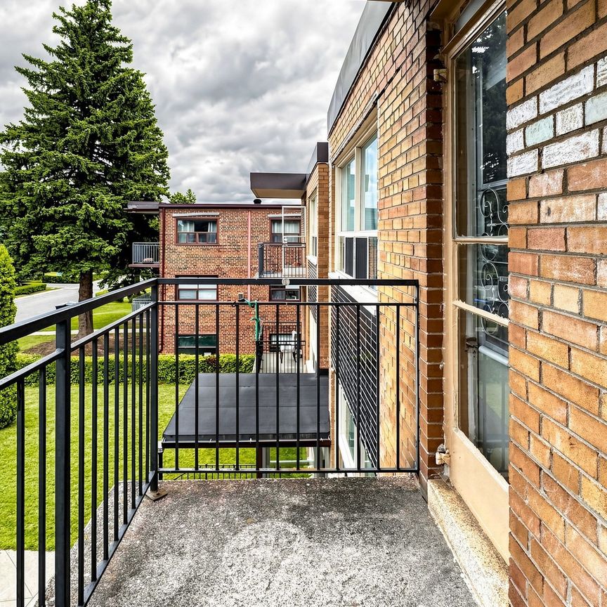 For Lease - 17 Fraserwood Avenue Unit# 4, Toronto, Ontario - Photo 1