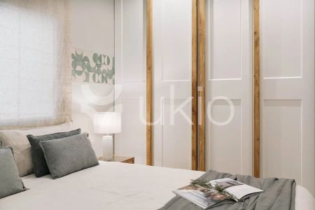 Barcelona - Photo 3