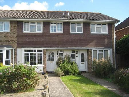 3 bedroom end of terrace house to rent - Photo 4