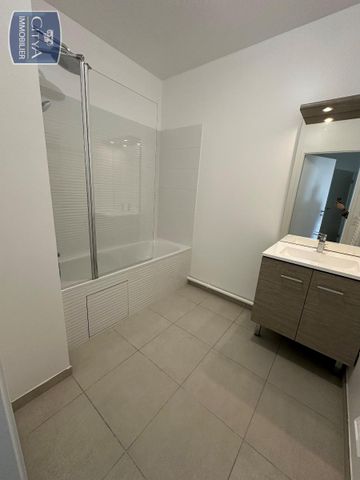 Location Appartement 3 pièces 63m² CAEN 14000 - Photo 4