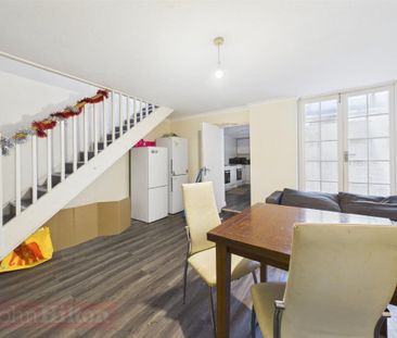 St. Georges Terrace, Brighton - Photo 4