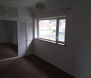 2 Bed Flat, Great Barr, B43 - Photo 3