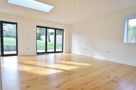 4 bedroom bungalow to rent - Photo 2