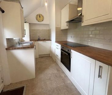 2 bedroom terraced house to rent - Photo 3