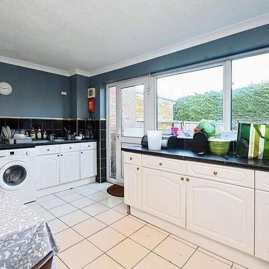 Boyd Close, Bishops Stortford, CM23 - Photo 1