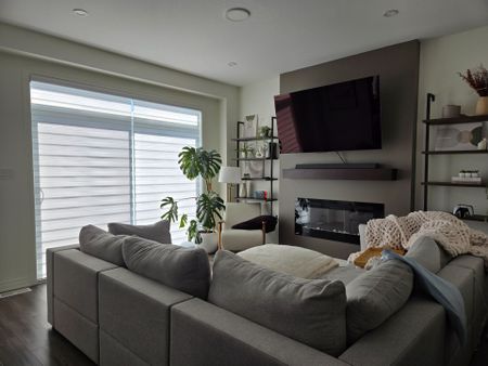 For Lease - 223 Jackson Street, West Grey, Ontario - Photo 2