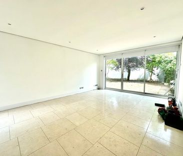 4 Bed Terraced House, Acacia Gardens, NW8 - Photo 1