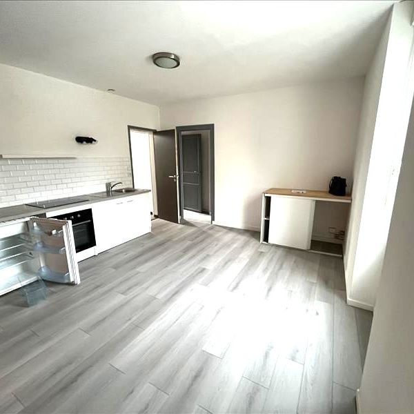 2 pièces - 36 m² - 1er étage - Colocation non autorisée - Photo 1