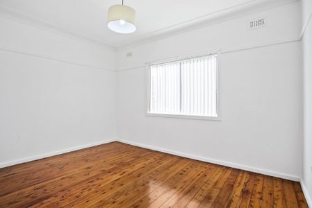 21 Carr Street, Towradgi. - Photo 2