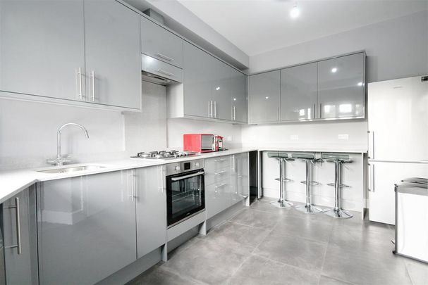 House share to rent - Photo 1