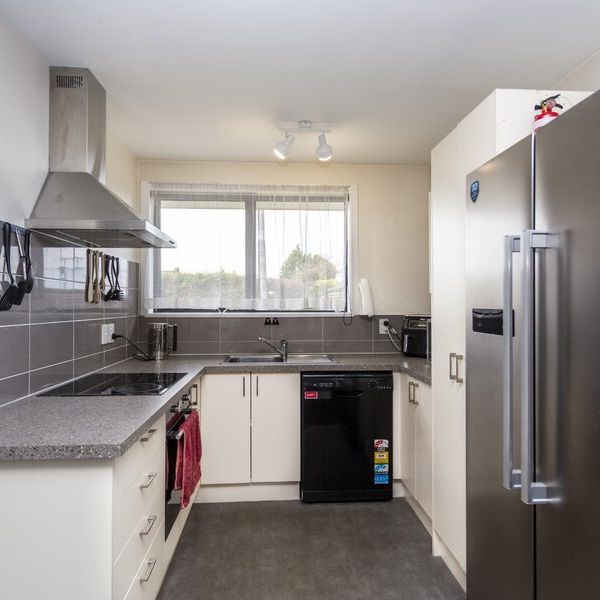 Lovely 2-bedroom home in Hornby! - Photo 1