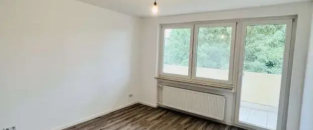 Moderne 2-Zimmer-Wohnung mit Balkon in Oberursel-Stierstadt - Foto 1