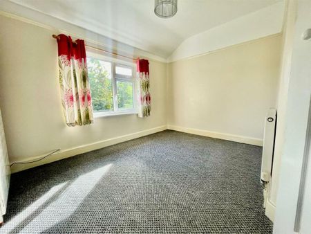 3 Bedroom Semi-Detached House in Preston - Photo 3