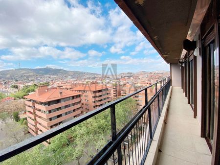 Impresionante ático-dúplex con vistas panorámicas, piscina privada, parking y trastero en Tres Torres, Barcelona - Photo 5