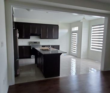 For Lease - 24 Herrick Drive, Brampton, Ontario - Photo 4