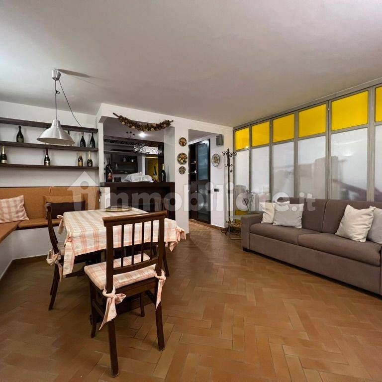 Villa bifamiliare via Giuseppe Pagano 2a, Monterusciello, Pozzuoli - Foto 1
