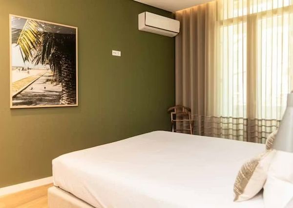 Mieszkanie na wynajem - 108 m² - 2 pokoje Porto Porto