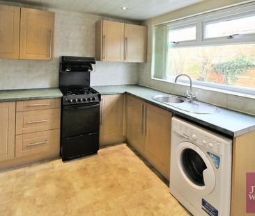 2 bedroom semi-detached house to rent - Photo 3