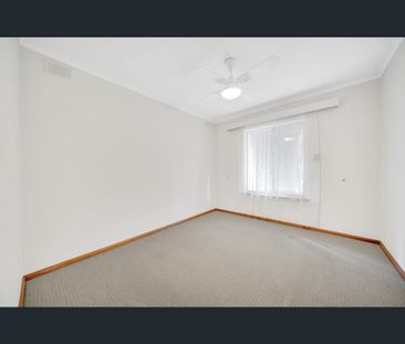 33 Troon Avenue, Seaton, SA 5023 - Photo 5