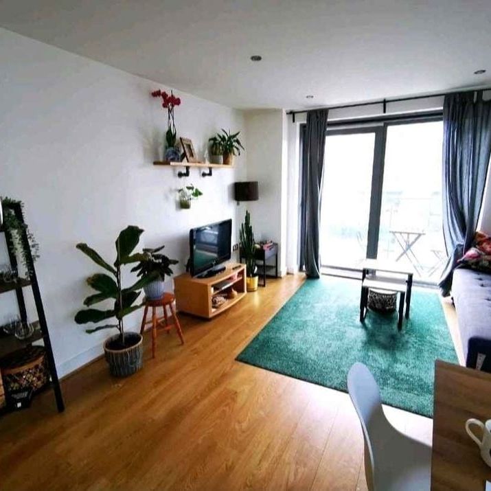 Room in a Shared Flat, Werner Court, E3 - Photo 1