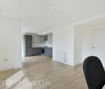 2 bedroom flat to rent - Photo 2