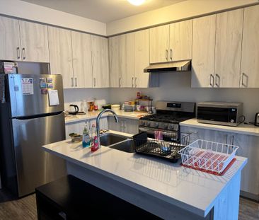 For Lease - 1537 Wheatcroft Drive, Oshawa, Ontario - Photo 4