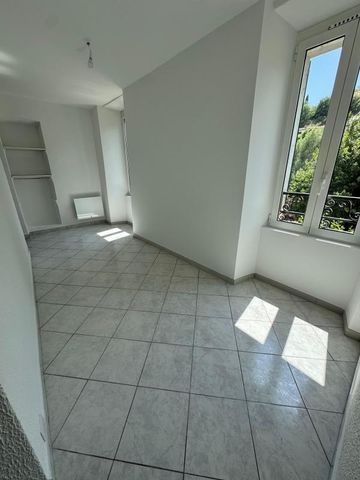 Location Appartement 3 pièces 50m² L ESCARENE 06440 - Photo 4