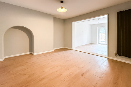 4 bedroom semi-detached house to rent - Photo 4